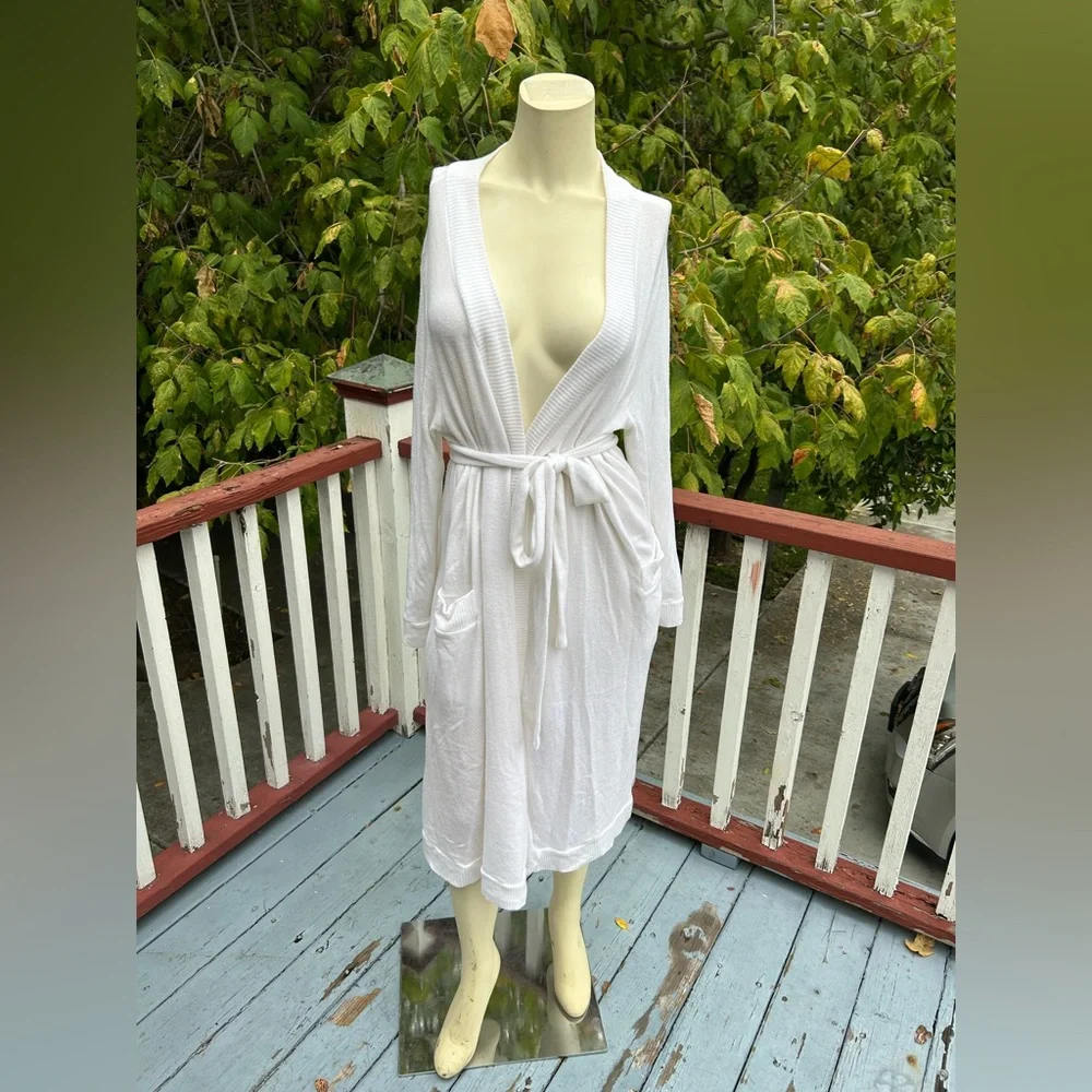 Bathrobe - Picture 1 of 5